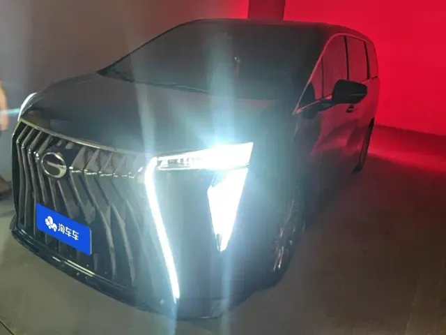 Фотография автомобиля — GAC Trumpchi M8