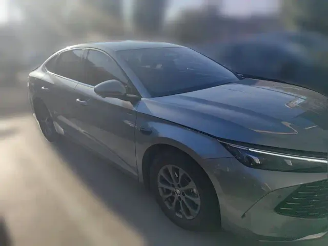 BYD Qin L — Фото автомобиля 3