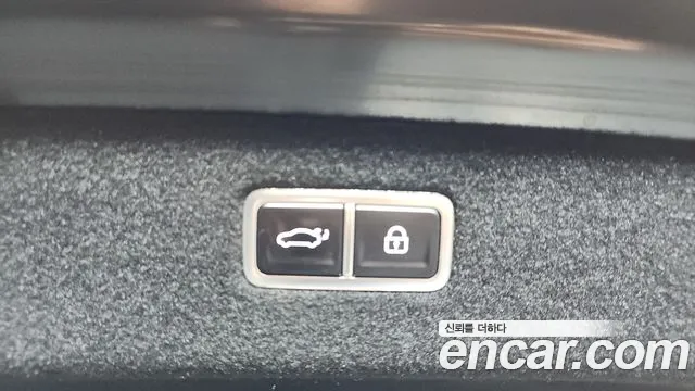 Genesis G90 Бензин 3.5 турбо AWD — Фото автомобиля 12