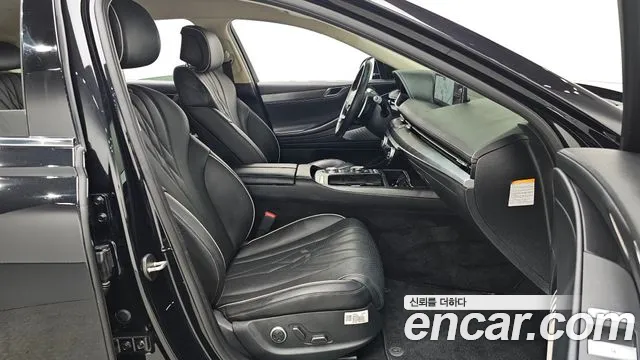 Genesis G80 Electrified G80 (RG3) — Фото автомобиля 11