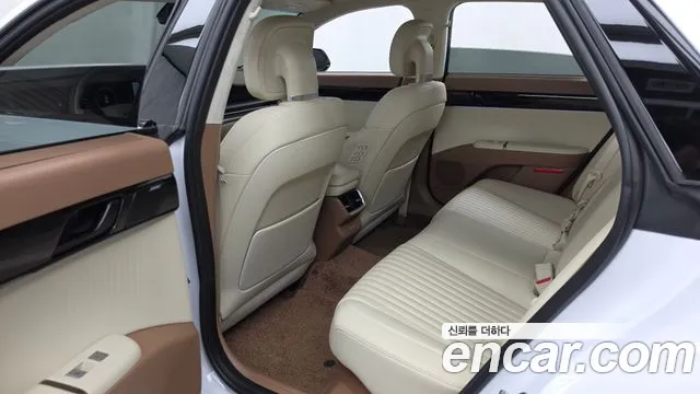 Hyundai Grandeur GN7 — Фото автомобиля 16