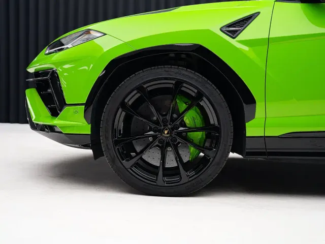 Lamborghini Urus — Фото автомобиля 5