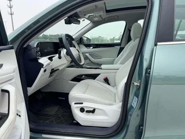 Volkswagen Tiguan L PHEV — Фото автомобиля 4