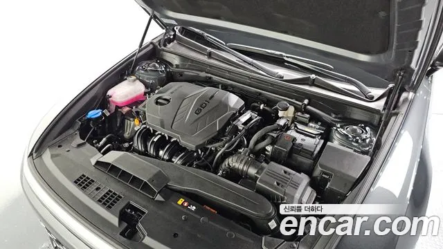 Hyundai Grandeur Grandeur (GN7) 2.5 Бензин 2WD — Фото автомобиля 4