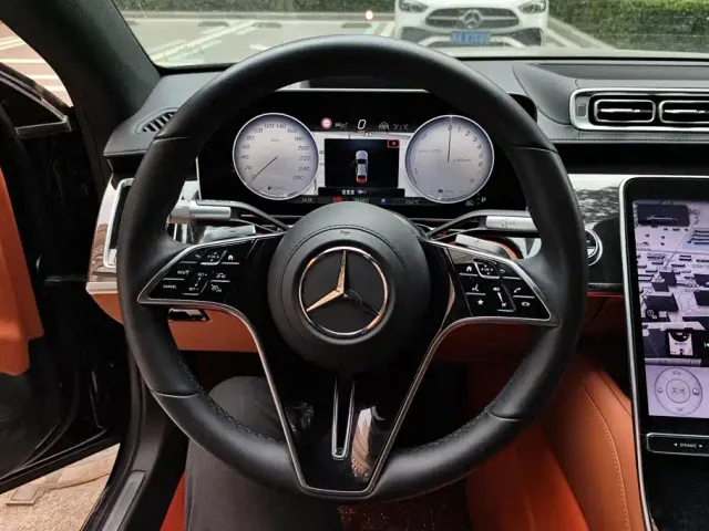 Mercedes-Benz S-Class — Фото автомобиля 15