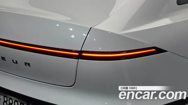 Hyundai Grandeur GN7 — Фото автомобиля 8