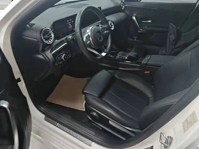 Mercedes-Benz A-Class — Фото автомобиля 14