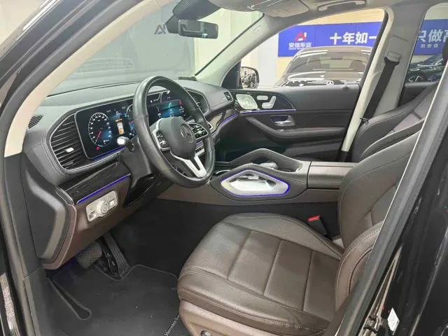 Mercedes-Benz GLE-Class — Фото автомобиля 8