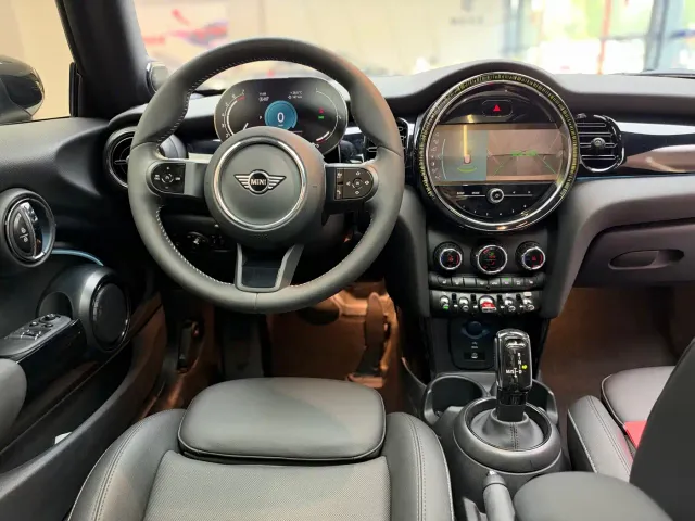 MINI Hatch — Фото автомобиля 5