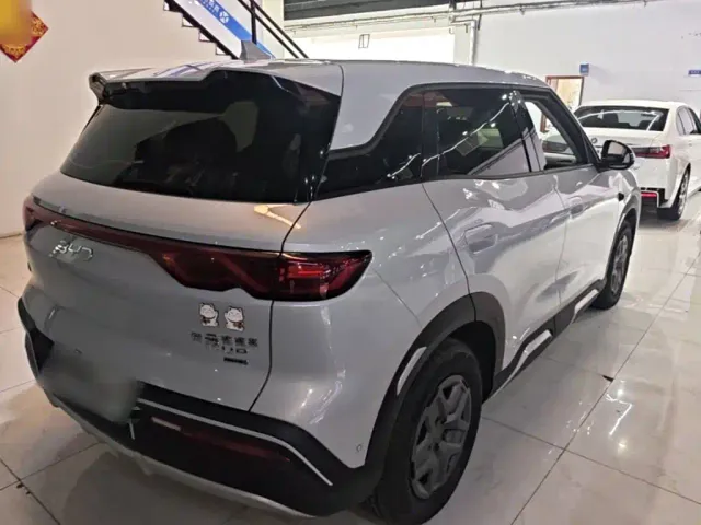 BYD Yuan UP — Фото автомобиля 6