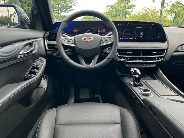 Cadillac CT5 — Фото автомобиля 6