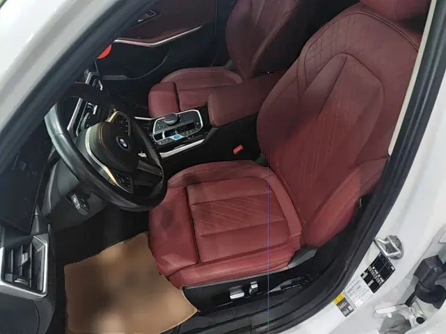 BMW i3 — Фото автомобиля 14