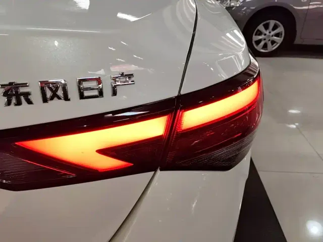 Nissan Sylphy — Фото автомобиля 7