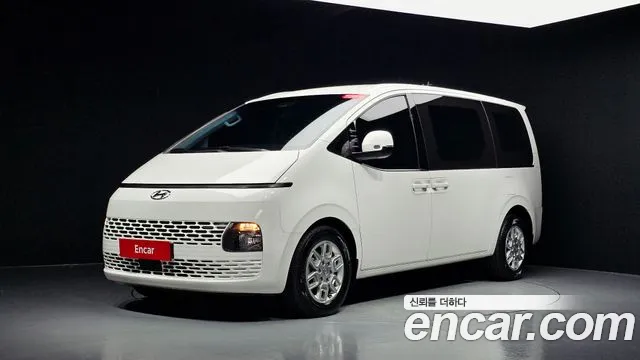Фотография автомобиля — Hyundai Staria