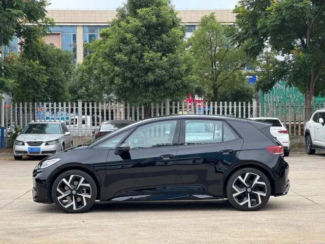Volkswagen ID.3 — Фото автомобиля 8
