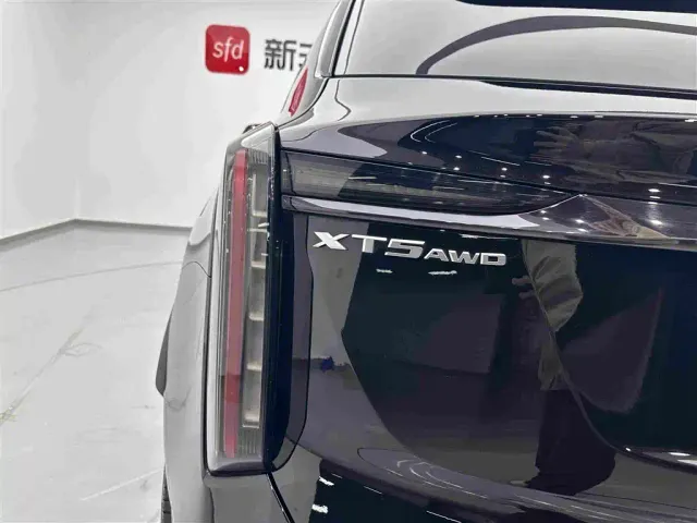 Cadillac XT5 — Фото автомобиля 23