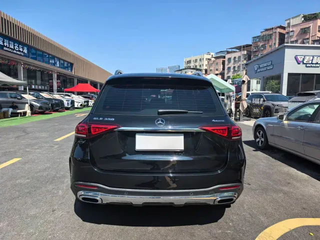 Mercedes-Benz GLE-Class — Фото автомобиля 9