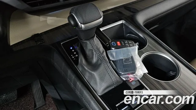 Toyota Sienna — Фото автомобиля 9
