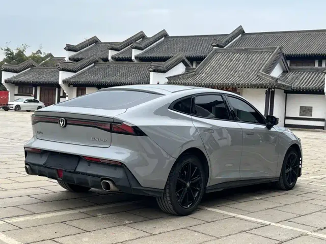 Changan UNI-V — Фото автомобиля 7