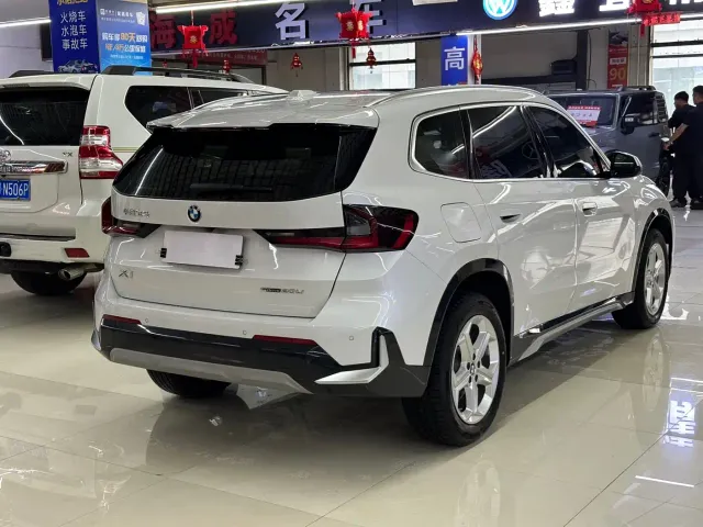 BMW X1 — Фото автомобиля 7