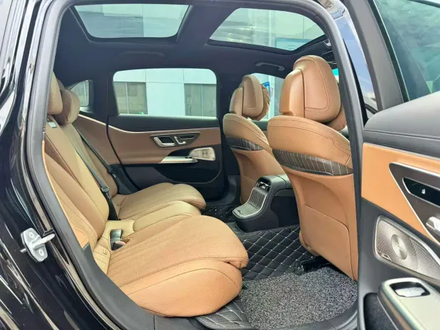 Mercedes-Benz Mercedes-Benz E-Class 2024 Model E 300 L Luxury — Фото автомобиля 7