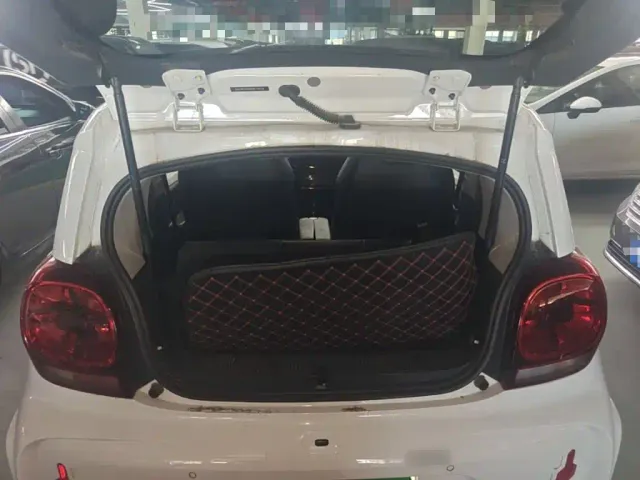 Roewe Clever — Фото автомобиля 18