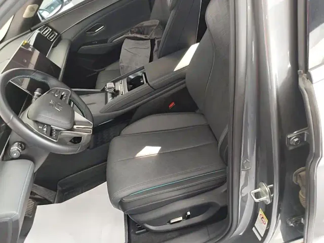 BYD Qin L — Фото автомобиля 14