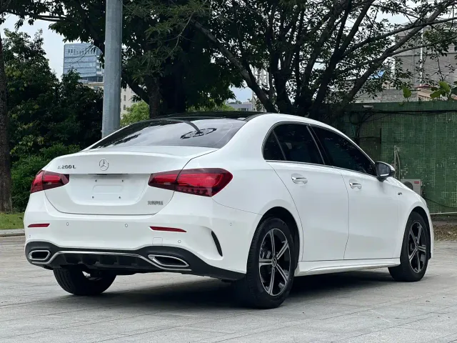 Mercedes-Benz A-Class — Фото автомобиля 5