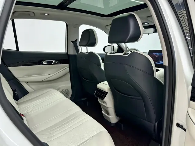 Geely Galaxy E5 — Фото автомобиля 11