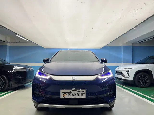 BYD Tang — Фото автомобиля 2