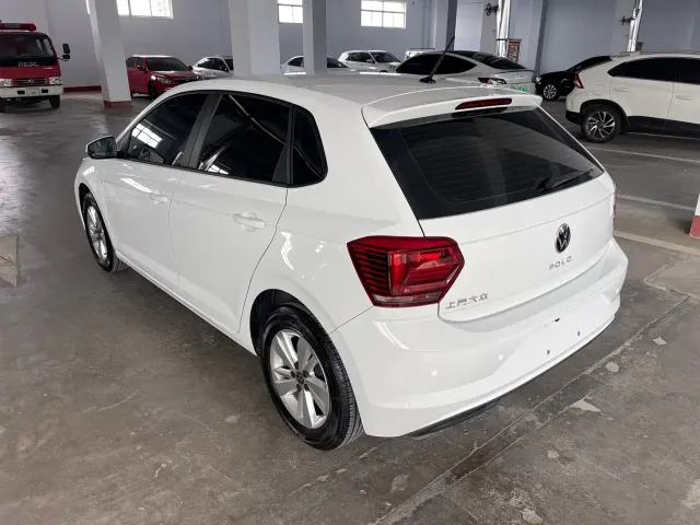Volkswagen Polo — Фото автомобиля 14