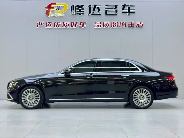 Mercedes-Benz E-Class — Фото автомобиля 16