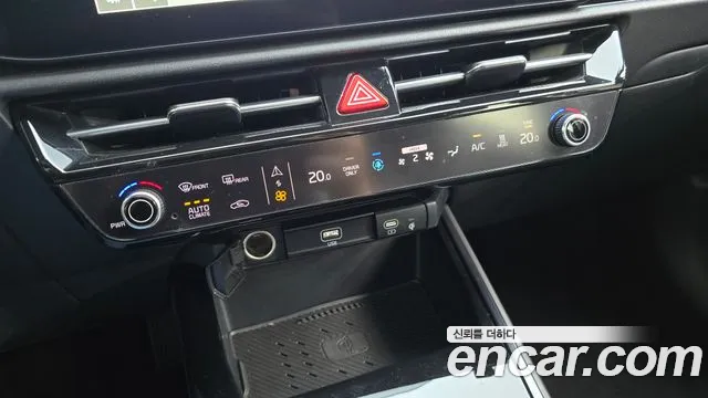 Kia Niro — Фото автомобиля 27