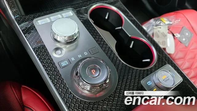 Genesis GV80 — Фото автомобиля 8