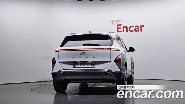 Hyundai Kona — Фото автомобиля 4