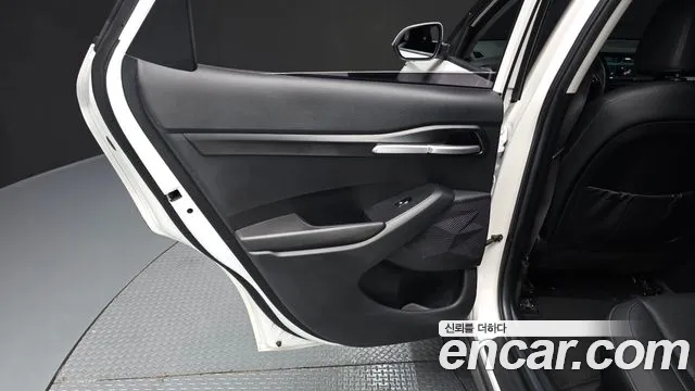 Kia Seltos Новый Seltos Бензин 2.0 2WD — Фото автомобиля 25