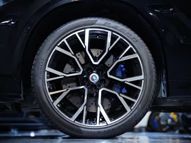 BMW X6 M — Фото автомобиля 2