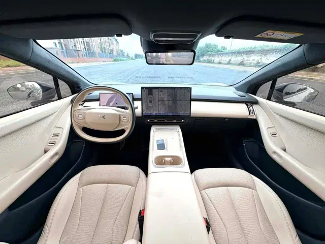 Xpeng P7+ — Фото автомобиля 9
