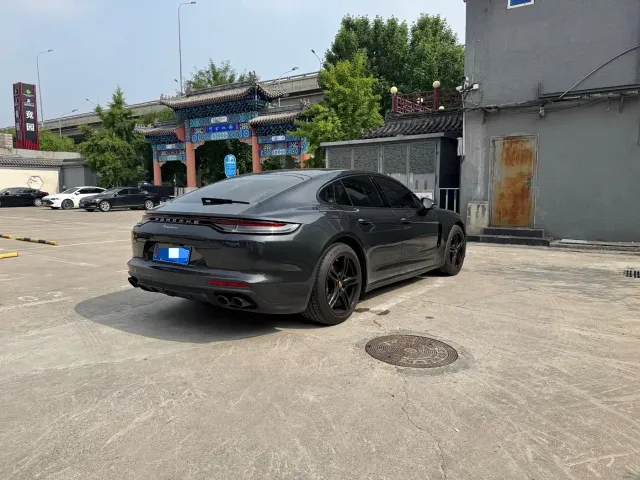 Porsche Panamera — Фото автомобиля 6