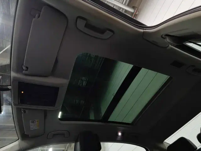 Volkswagen Passat — Фото автомобиля 14