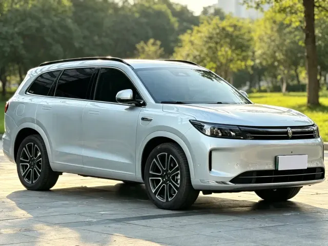 Aito M7 — Фото автомобиля 3