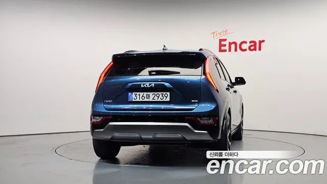 Kia Niro The All New Niro Signature — Фото автомобиля 4