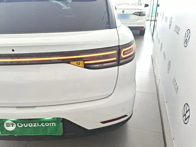 Leapmotor C11 — Фото автомобиля 7