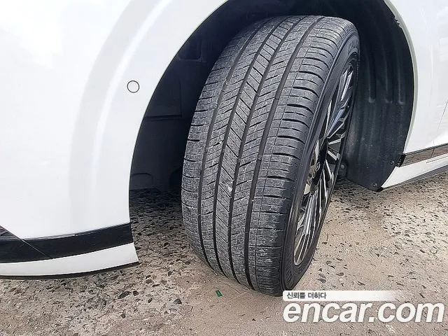 Hyundai Grandeur Grandeur (GN7) 2.5 Бензин 2WD — Фото автомобиля 20