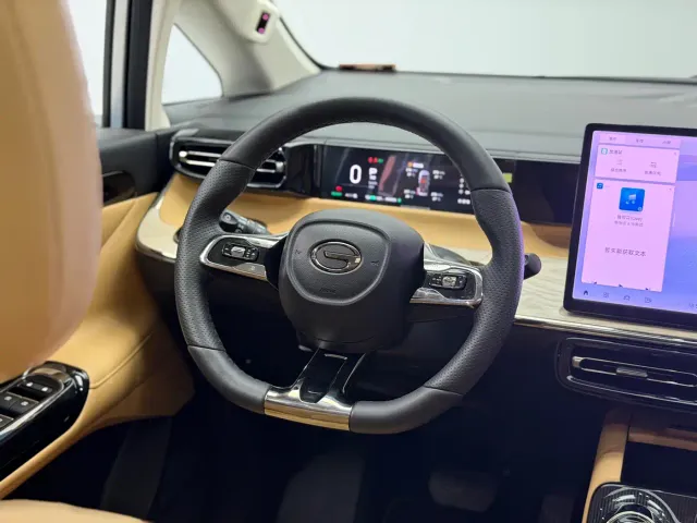 GAC Trumpchi E8 — Фото автомобиля 16
