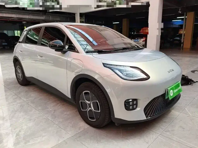 GAC Aion UT — Фото автомобиля 3