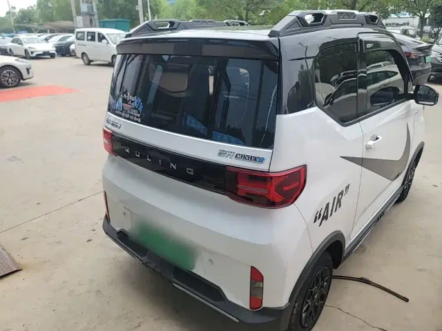 Wuling Hongguang Mini EV — Фото автомобиля 6