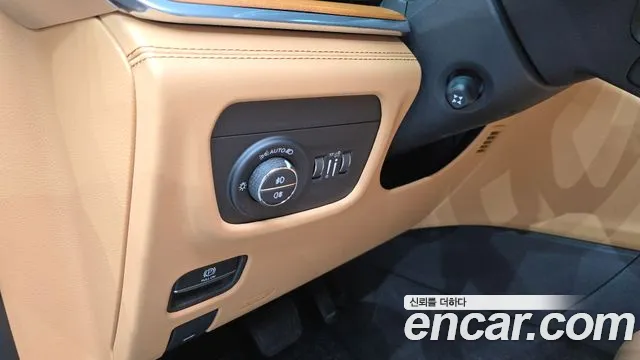 Jeep Cherokee WL — Фото автомобиля 28