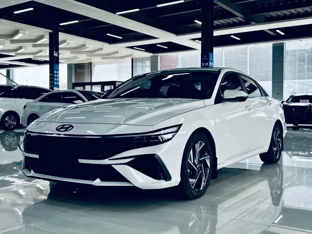 Фотография автомобиля — Hyundai Elantra