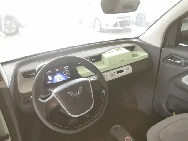 Wuling Hongguang Mini EV — Фото автомобиля 9